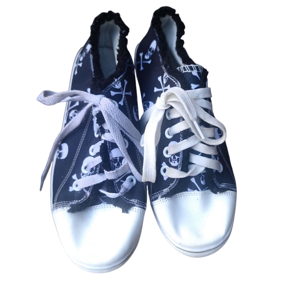 Womens Navy Blue And White Skull Sneakers Size 39 Us 8 8.5